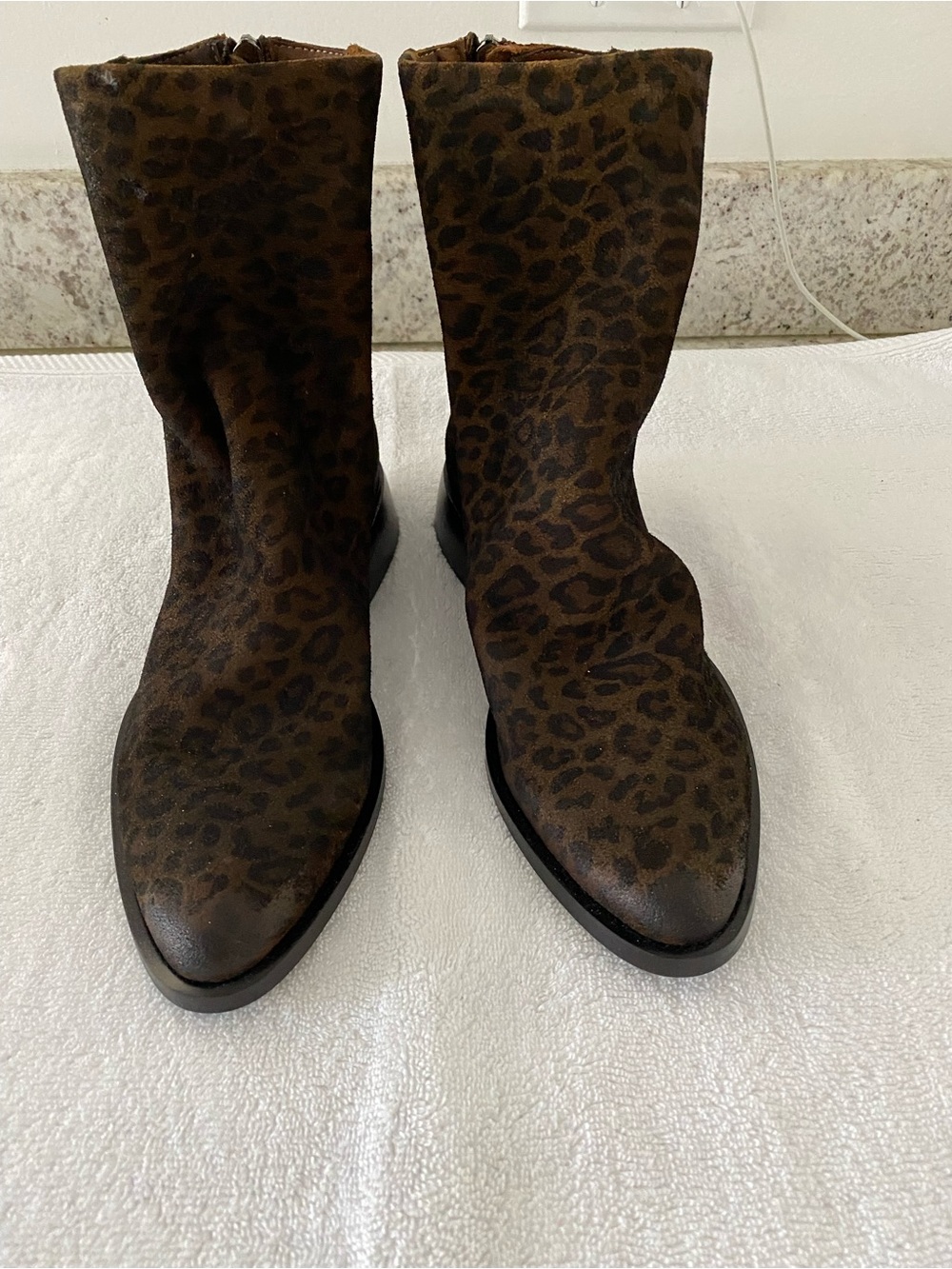 NEW STEVE Madden Lexie Leopard NUBUCK SZ 8-1/2